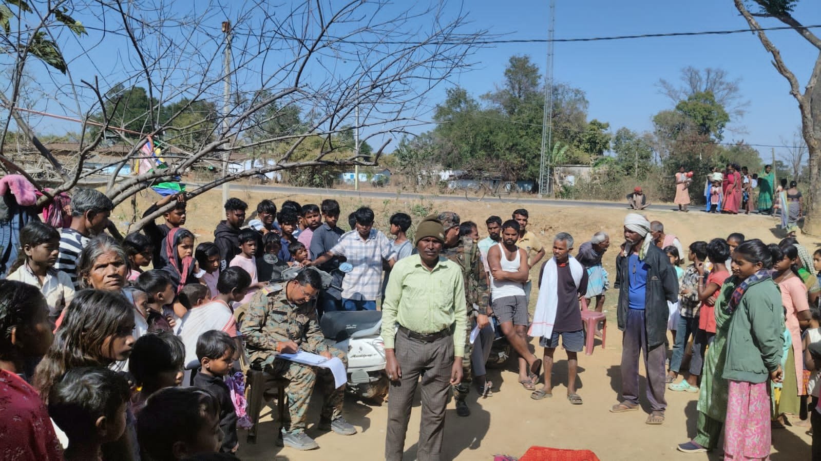 घोड़ाटांगर गांव में नाबालिग छात्रा ने फांसी लगाकर की आत्महत्या, जांच में जुटी पुलिस घोड़ाटांगर गांव में नाबालिग छात्रा ने फांसी लगाकर की आत्महत्या, जांच में जुटी पुलिस