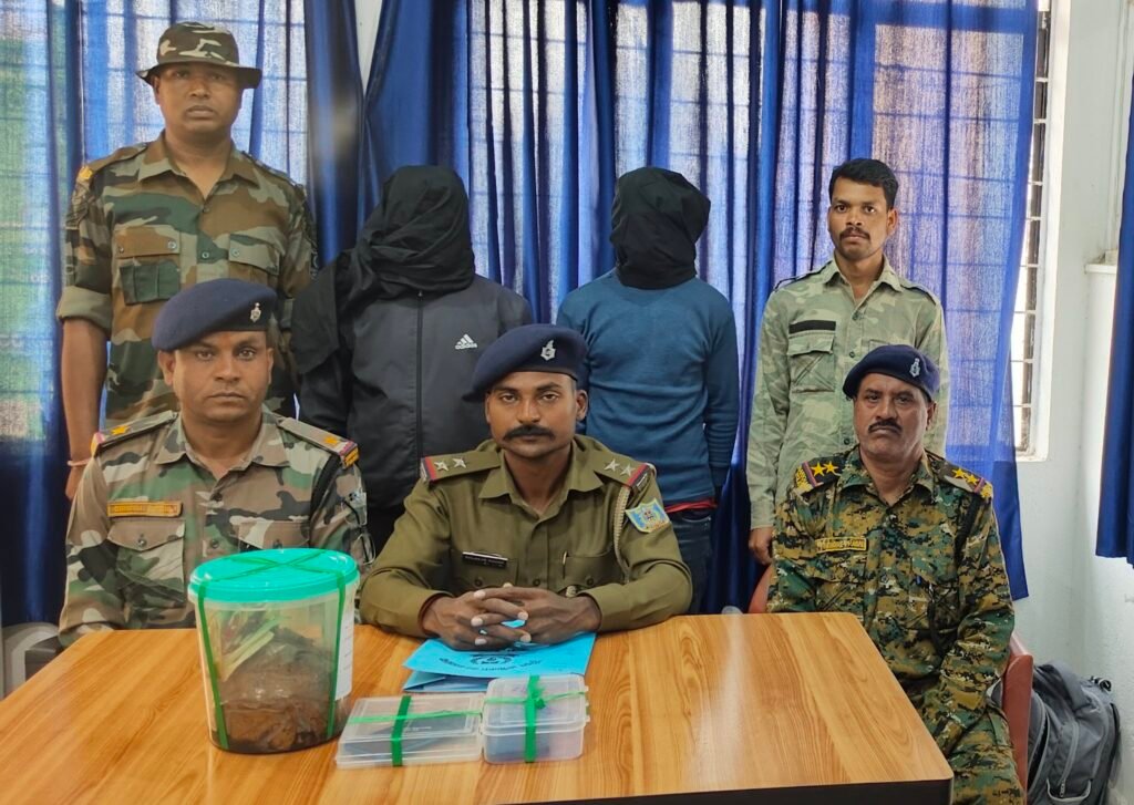 लातेहार में 2 किलो अफीम के साथ तस्कर गिरफ्तार, पुलिस की छापेमारी में सफलता