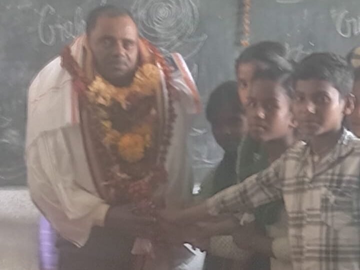शिक्षक सेवा से निवृत्त हो सकते हैं, समाज और शिक्षा से नहीं : अनुज तिवारी शिक्षक सेवा से निवृत्त हो सकते हैं, समाज और शिक्षा से नहीं : अनुज तिवारी