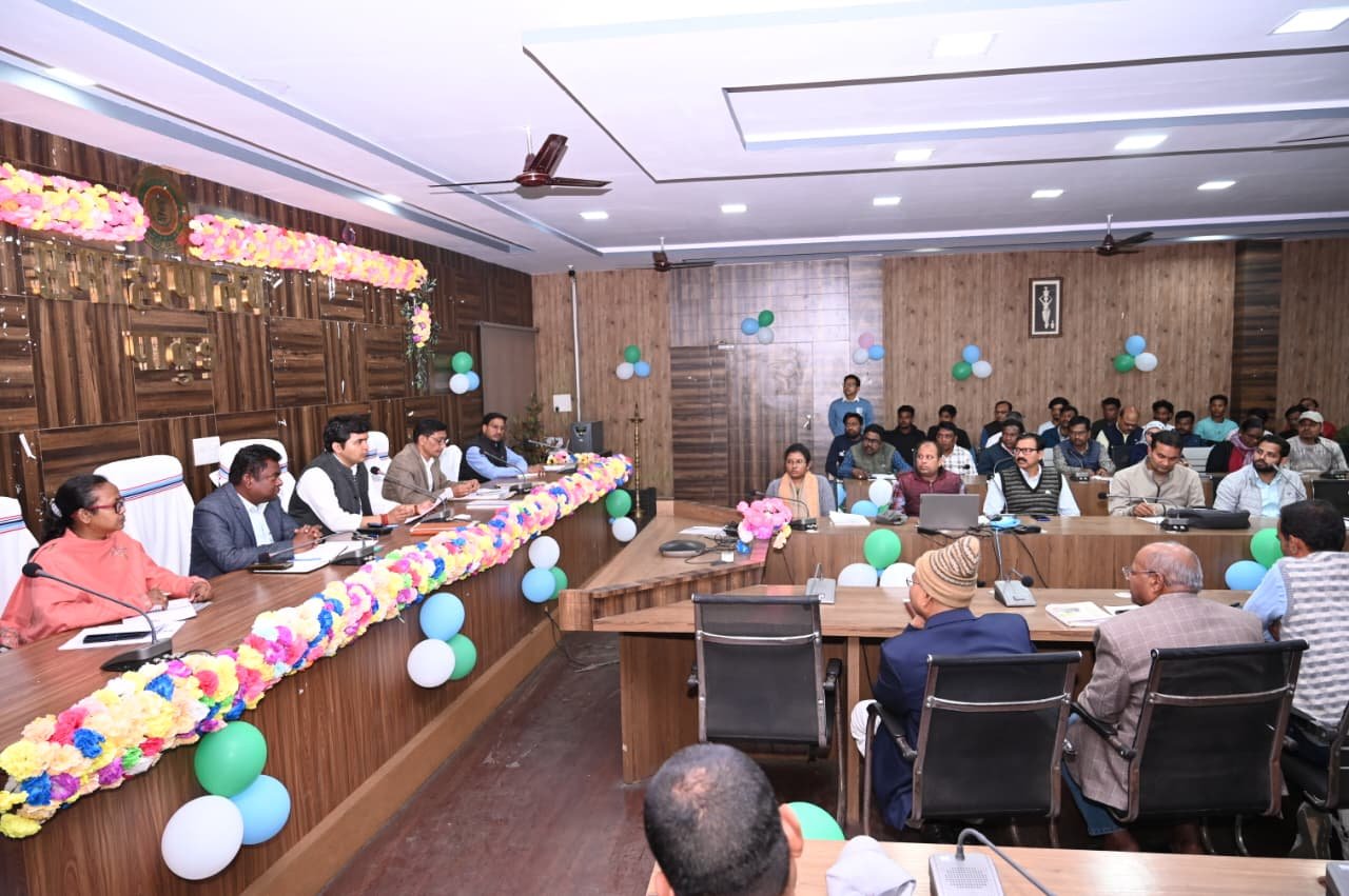 नगर निकाय चुनाव को लेकर विभिन्न टीमों को दिया गया प्रशिक्षण नगर निकाय चुनाव को लेकर विभिन्न टीमों को दिया गया प्रशिक्षण