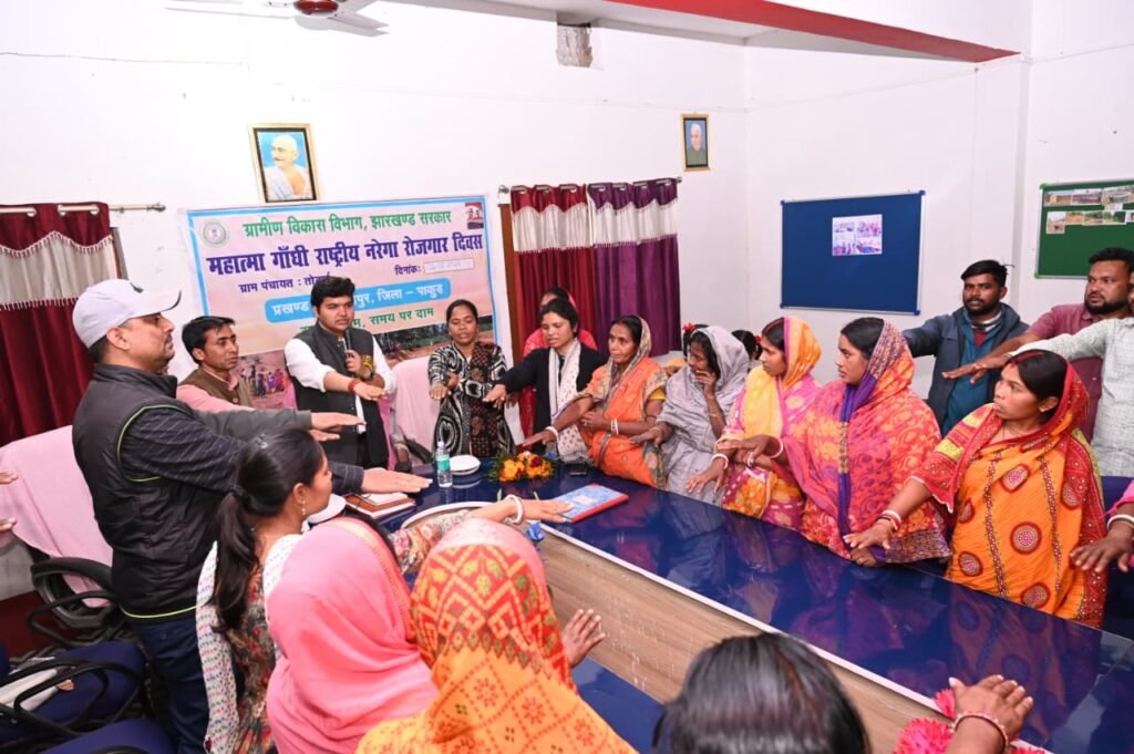 नगर निकाय चुनाव को लेकर कार्मिक कोषांग के साथ समीक्षात्मक बैठक आयोजित