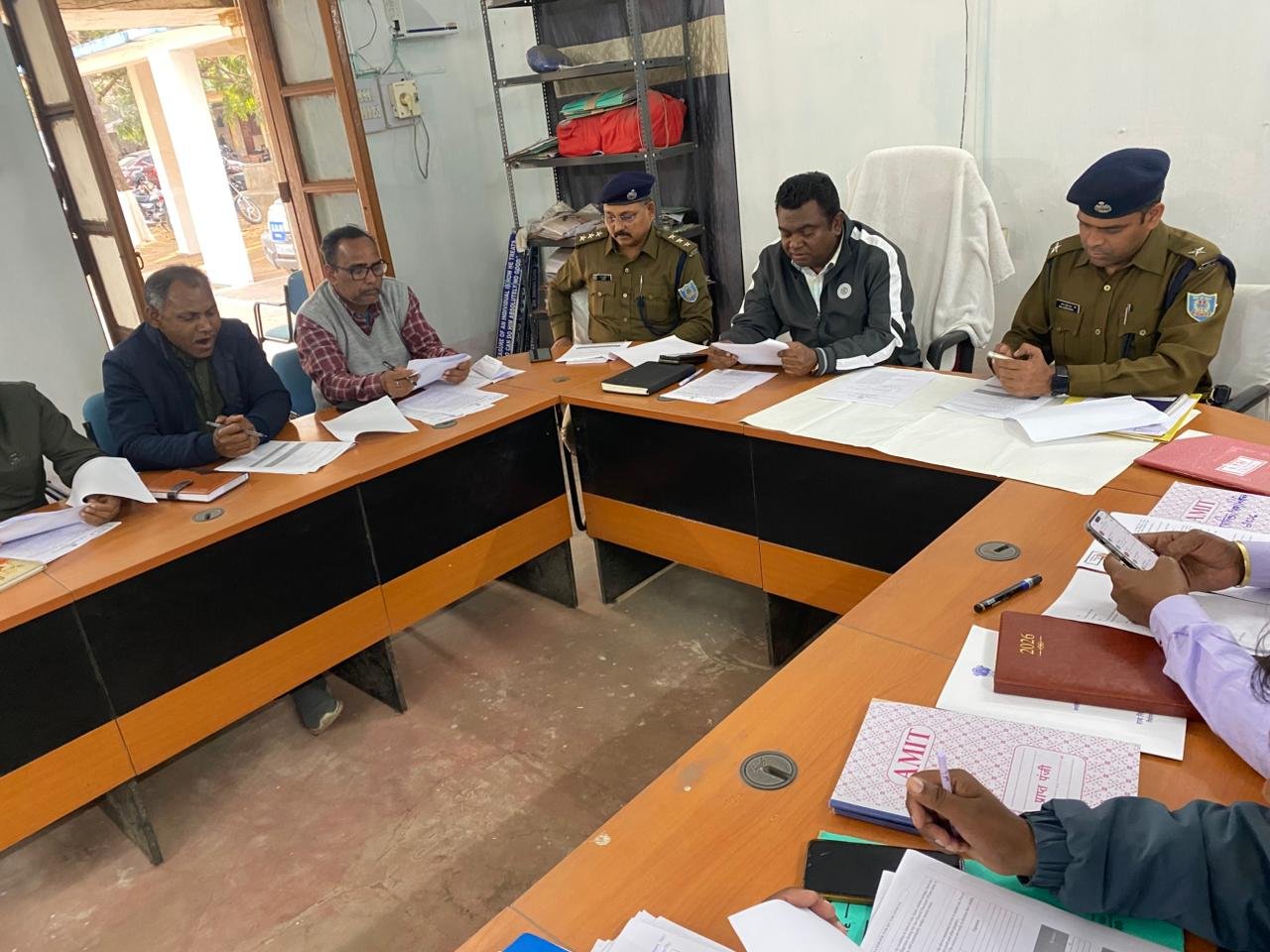 नगरपालिका (आम) चुनाव 2026 को लेकर सेक्टर पदाधिकारी एवं सेक्टर पुलिस पदाधिकारी के साथ बैठक आयोजित नगरपालिका (आम) चुनाव 2026 को लेकर सेक्टर पदाधिकारी एवं सेक्टर पुलिस पदाधिकारी के साथ बैठक आयोजित