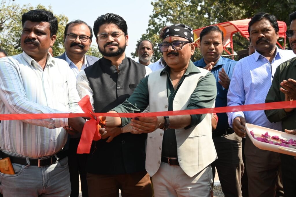 लिट्टीपाड़ा में प्रखंड स्तरीय किसान मेला-सह-कृषि प्रदर्शनी आयोजित लिट्टीपाड़ा में प्रखंड स्तरीय किसान मेला-सह-कृषि प्रदर्शनी आयोजित