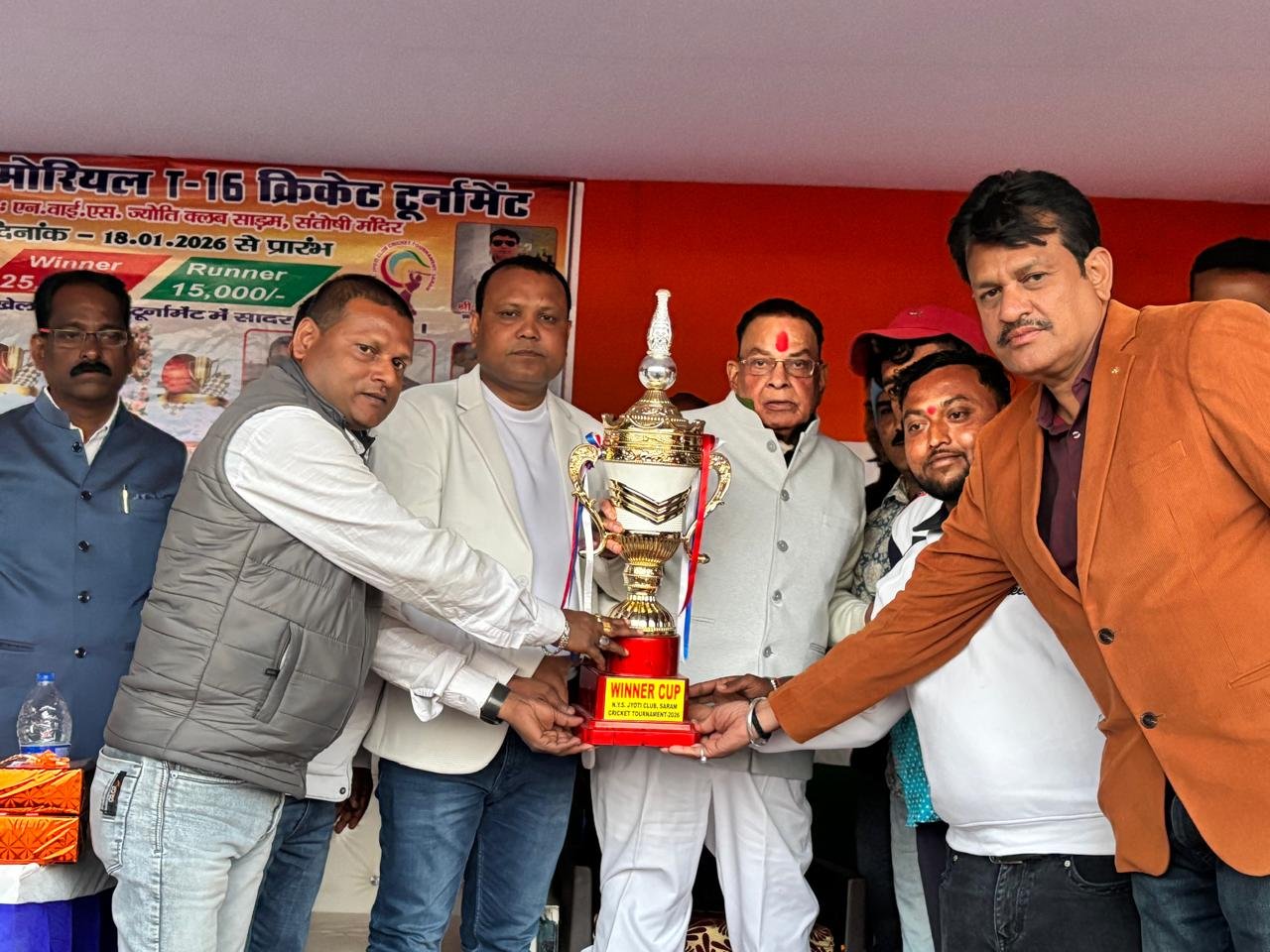 गोमिया: प्रेम जैन मेमोरियल टी-16 क्रिकेट टूर्नामेंट का फाइनल संपन्न, अमन वर्मा 11 बनी विजेता