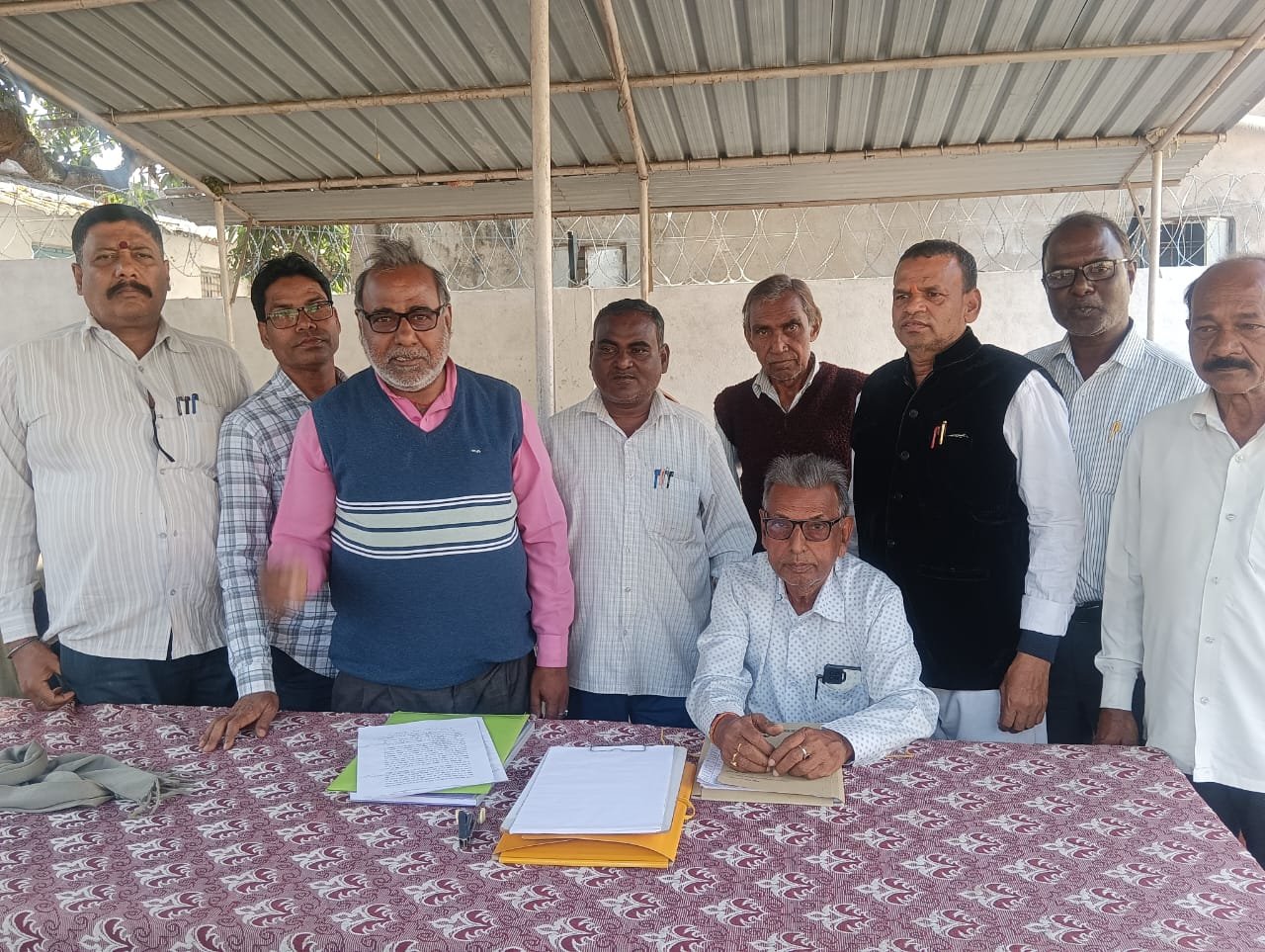 तेनुघाट अधिवक्ता लिपिक संघ चुनाव:प्रत्याशियों ने भरा नामांकन तेनुघाट अधिवक्ता लिपिक संघ चुनाव:प्रत्याशियों ने भरा नामांकन