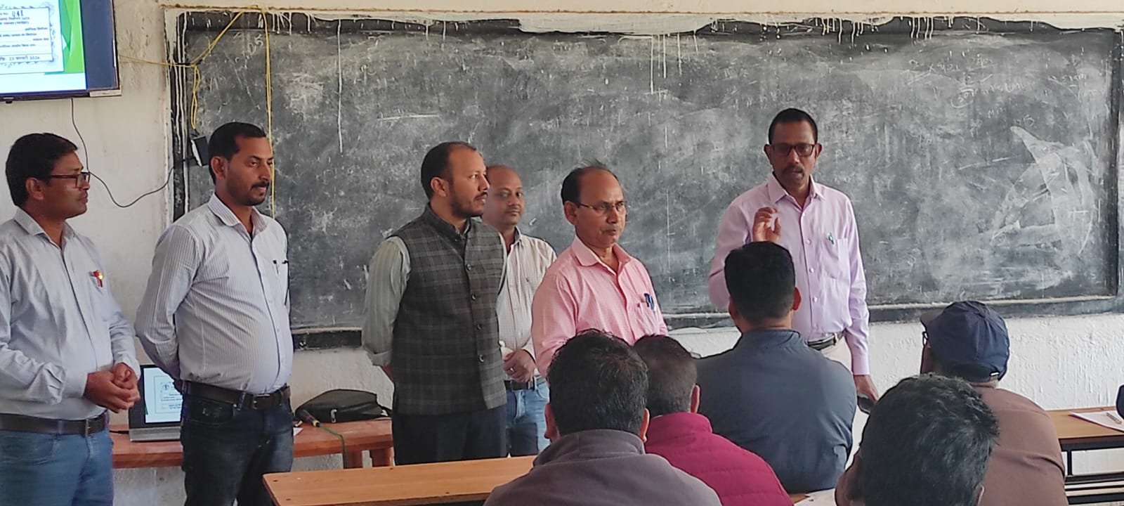 लातेहार में मतगणना कर्मियों का प्रथम चक्र प्रशिक्षण संपन्न लातेहार में मतगणना कर्मियों का प्रथम चक्र प्रशिक्षण संपन्न