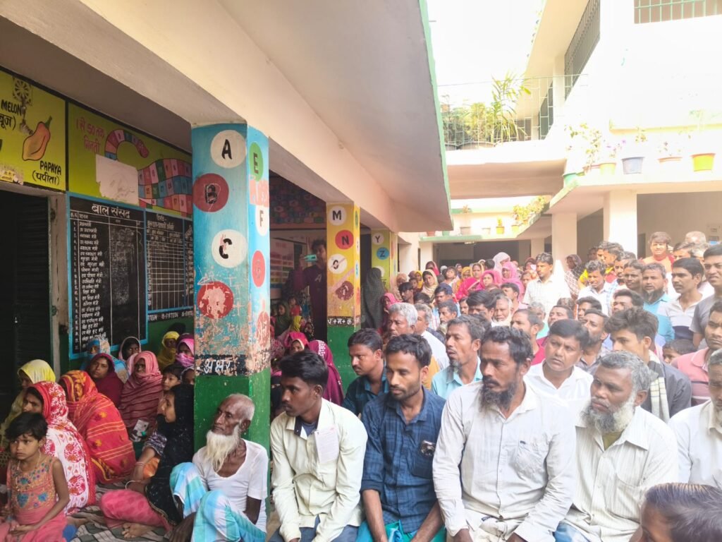 पाकुड़ के मध्य विद्यालय नवादा में प्रबंधन समिति का पुनर्गठन, रोबिना बीबी निर्विरोध अध्यक्ष चुनी गईं पाकुड़ के मध्य विद्यालय नवादा में प्रबंधन समिति का पुनर्गठन, रोबिना बीबी निर्विरोध अध्यक्ष चुनी गईं