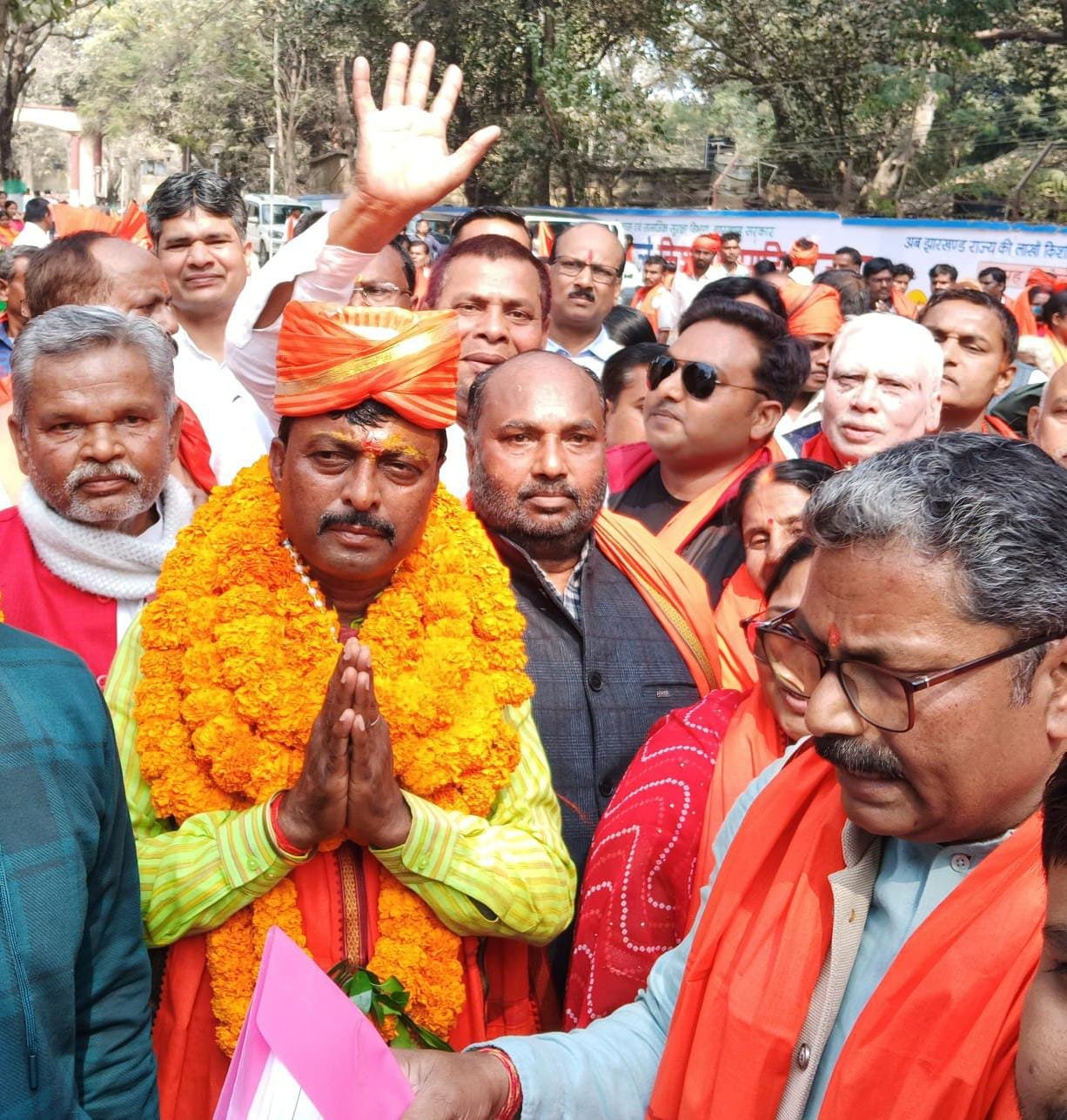 Latehar news:लातेहार नगर पंचायत अध्यक्ष पद पर महेश सिंह की शानदार जीत, समर्थकों में जश्न Latehar news:लातेहार नगर पंचायत अध्यक्ष पद पर महेश सिंह की शानदार जीत, समर्थकों में जश्न