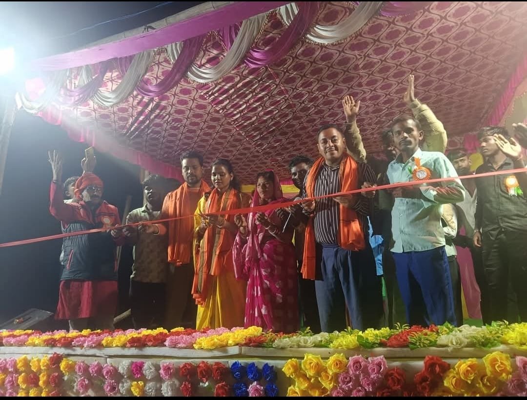होली पर्व के शुभ अवसर पर भक्ति जागरण का आयोजन,उड़े रंग और अबीर होली पर्व के शुभ अवसर पर भक्ति जागरण का आयोजन,उड़े रंग और अबीर