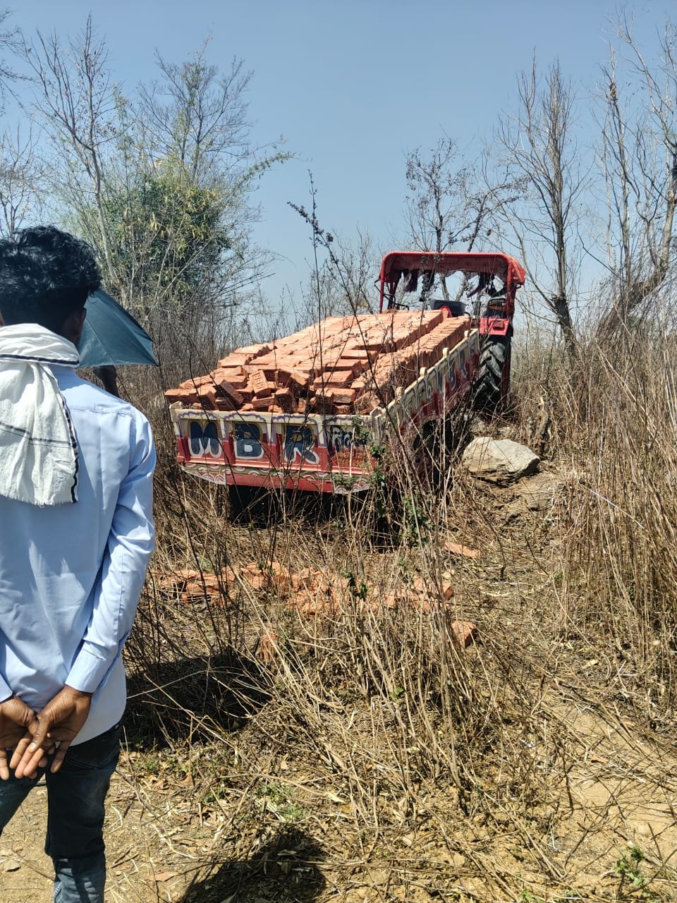 ट्रैक्टर हादसे में मजदूर की दर्दनाक मौत, बनखेता में हुआ हादसा