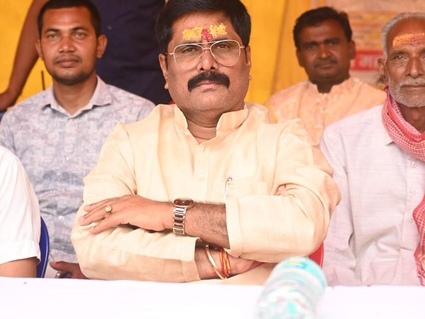 हजारी बस्ती में नौ कुंडीय गायत्री महायज्ञ का समापन, हवन व संस्कार के साथ हुआ भावुक विदाई समारोह हजारी बस्ती में नौ कुंडीय गायत्री महायज्ञ का समापन, हवन व संस्कार के साथ हुआ भावुक विदाई समारोह