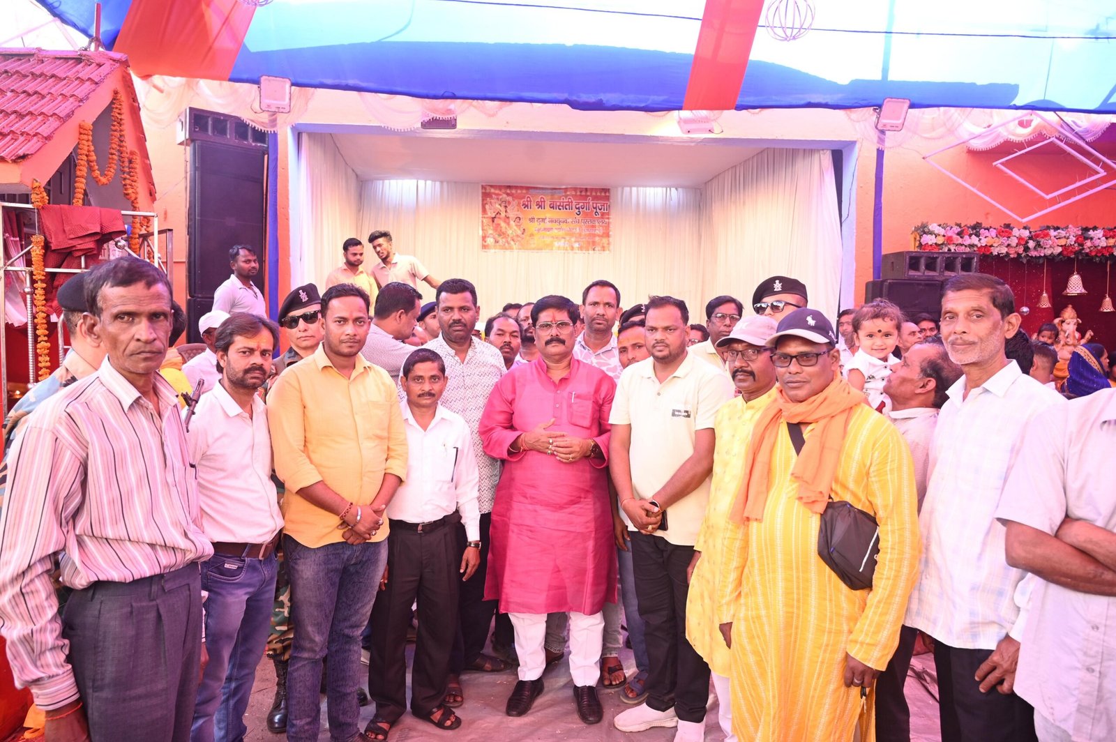 गोमिया में मंत्री योगेंद्र प्रसाद ने धार्मिक आयोजनों में की शिरकत, मां दुर्गा का लिया आशीर्वाद