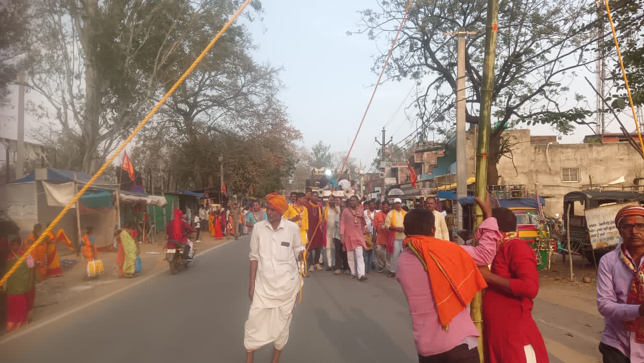 मनिका में शांतिपूर्ण माहौल में संपन्न हुआ रामनवमी जुलूस, इंस्पेक्टर दुलार चौड़े और थाना प्रभारी प्रभात कुमार दास ने संभाली कमान मनिका में शांतिपूर्ण माहौल में संपन्न हुआ रामनवमी जुलूस, इंस्पेक्टर दुलार चौड़े और थाना प्रभारी प्रभात कुमार दास ने संभाली कमान
