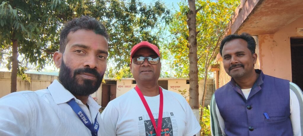 बलवंत सिंह नामधारी इंटर मेमोरियल कॉलेज में विदाई सह होली मिलन समारोह आयोजित