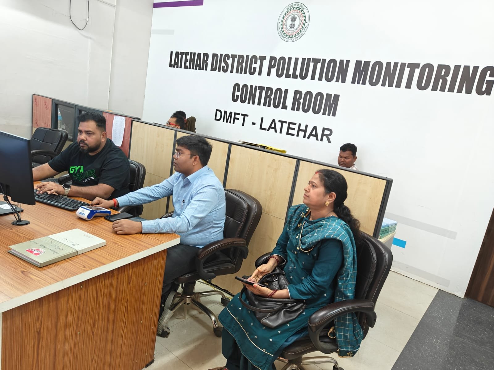 Latehar news:होली को लेकर यातायात नियम तोड़ने वालों पर डिजिटल कार्रवाई