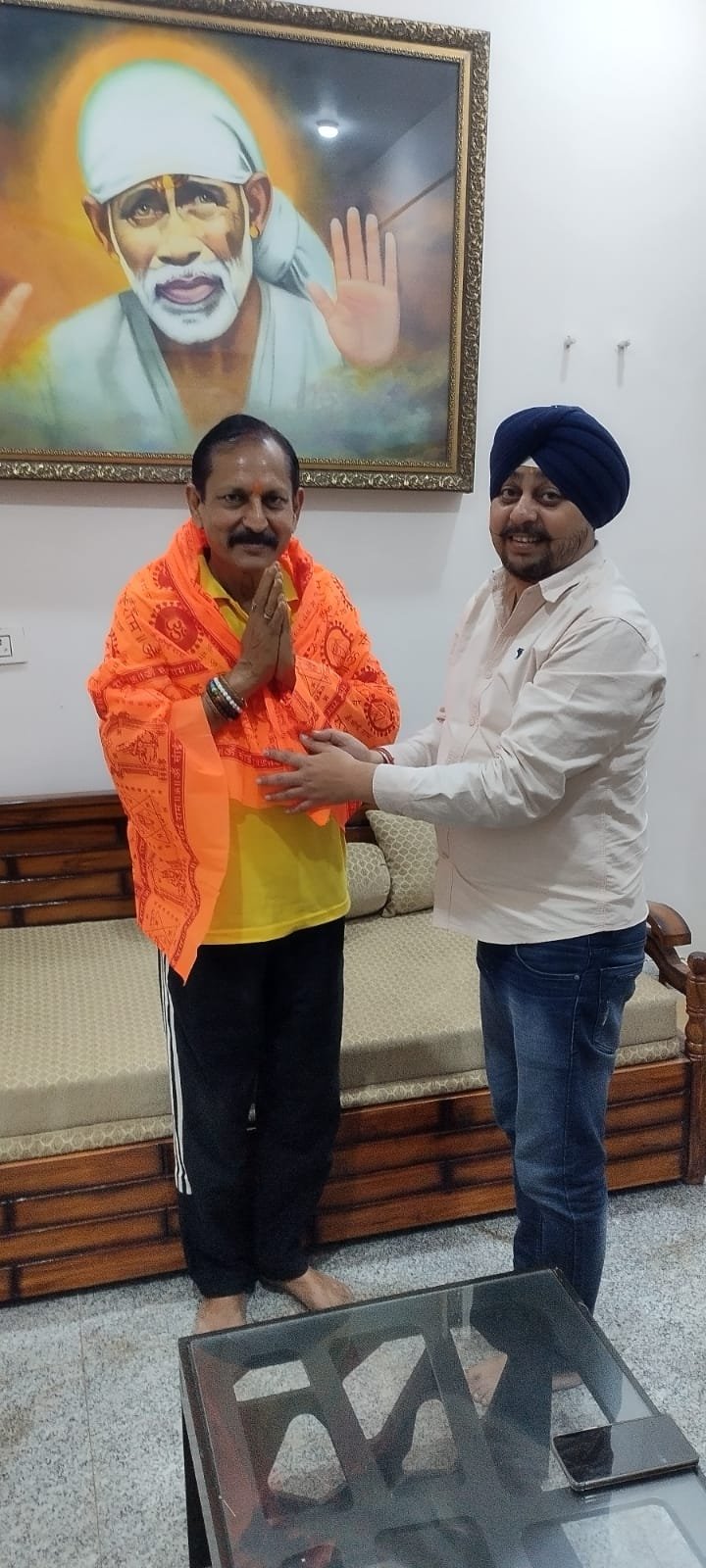 झारखंड से समाजसेवी और साईं भक्तों का चयन शुरू,प्रसन्न कुमार हुए सम्मानित झारखंड से समाजसेवी और साईं भक्तों का चयन शुरू,प्रसन्न कुमार हुए सम्मानित