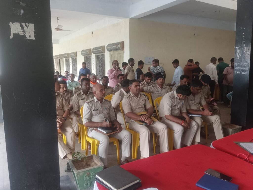 रामनवमी को लेकर तेनुघाट में अनुमंडल स्तरीय शांति समिति की बैठक, 255 स्थानों से निकलेंगे जुलूस
