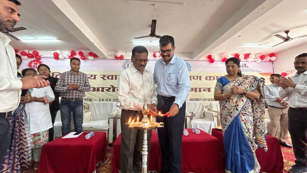 Latehar News:विश्व यक्ष्मा दिवस पर टीबी के 100 दिवसीय अभियान का शुभारंभ Latehar News:विश्व यक्ष्मा दिवस पर टीबी के 100 दिवसीय अभियान का शुभारंभ