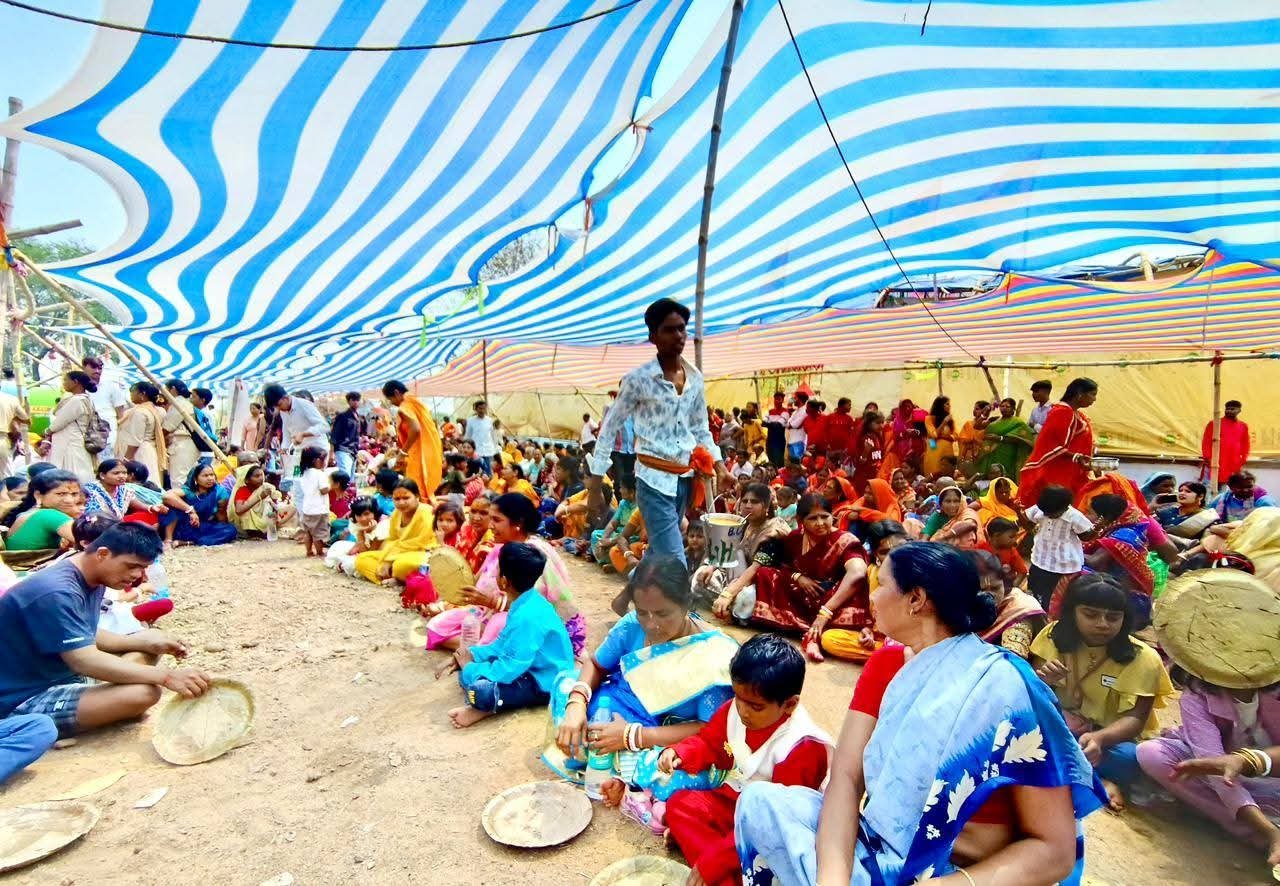 पाकुड़िया में भक्ति, सेवा और समर्पण का अद्भुत संगम पाकुड़िया में भक्ति, सेवा और समर्पण का अद्भुत संगम