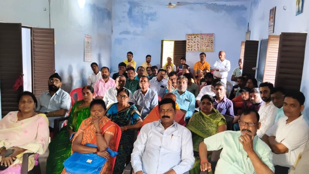 12 अप्रैल को गोमिया के रामलीला मैदान में होगा विराट हिंदू सम्मेलन 12 अप्रैल को गोमिया के रामलीला मैदान में होगा विराट हिंदू सम्मेलन