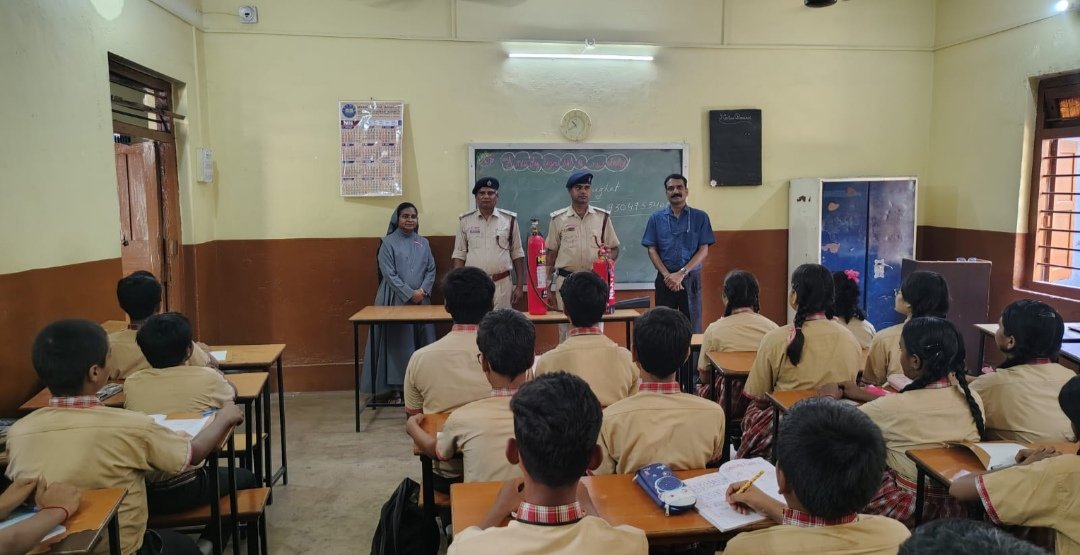 तेनुघाट में अग्निशमन सप्ताह: आग से बचाव को लेकर चला जागरूकता अभियान