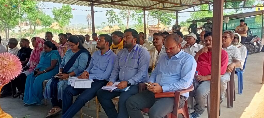 केबीपी परियोजना पर रहावन थाना में त्रिपक्षीय वार्ता, मुआवजा और पुनर्वास मुद्दों पर प्रशासन सख्त केबीपी परियोजना पर रहावन थाना में त्रिपक्षीय वार्ता, मुआवजा और पुनर्वास मुद्दों पर प्रशासन सख्त