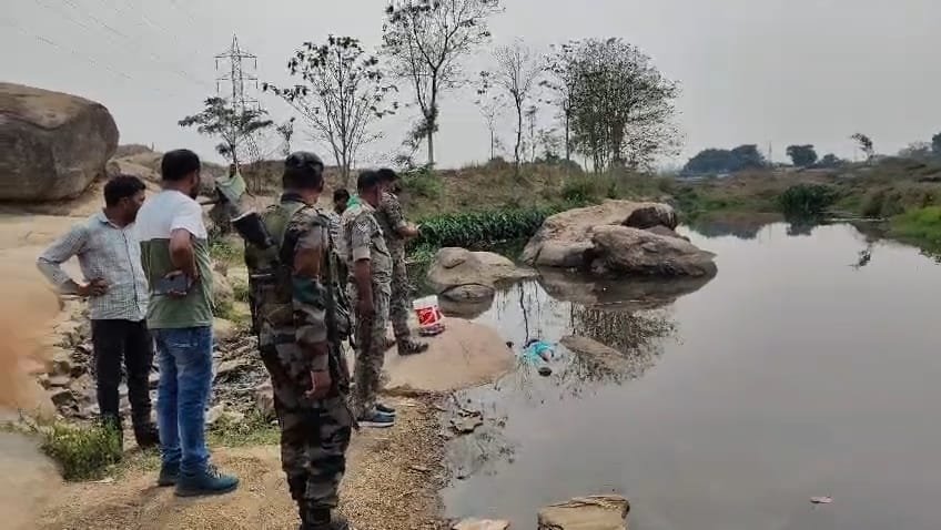नदी में डूबने से महिला की मौत,पुलिस ने शव बरामद किया नदी में डूबने से महिला की मौत,पुलिस ने शव बरामद किया
