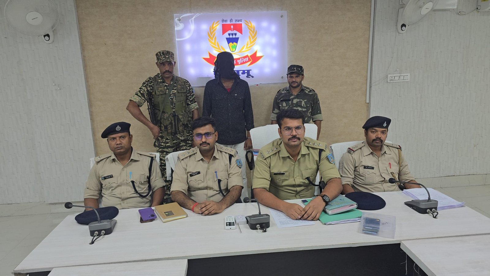 पलामू में 1.20 करोड़ की रंगदारी मांगने वाला आरोपी गिरफ्तार, कई गंभीर मामलों में रहा है शामिल