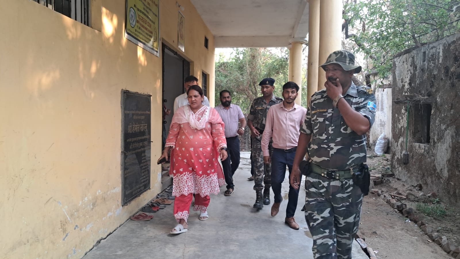 वात्सल्य धाम में आयुक्त कुमुद सहाय का औचक निरीक्षण, विशेष बच्चों की देखभाल व सुविधाओं पर दिए निर्देश