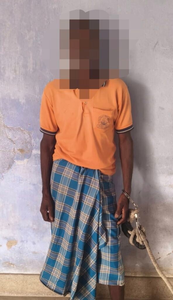 Latehar News:पिता ने धारदार चाकू से की बेटे की हत्या, मनिका पुलिस ने आरोपी को किया गिरफ्तार Latehar News:पिता ने धारदार चाकू से की बेटे की हत्या, मनिका पुलिस ने आरोपी को किया गिरफ्तार