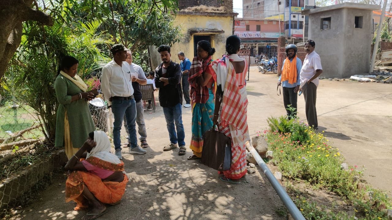 Gumla News:करंजटोली मुख्य पथ के पास अज्ञात वाहन से सड़क दुर्घटना में एक व्यक्ति की हुई मौत,