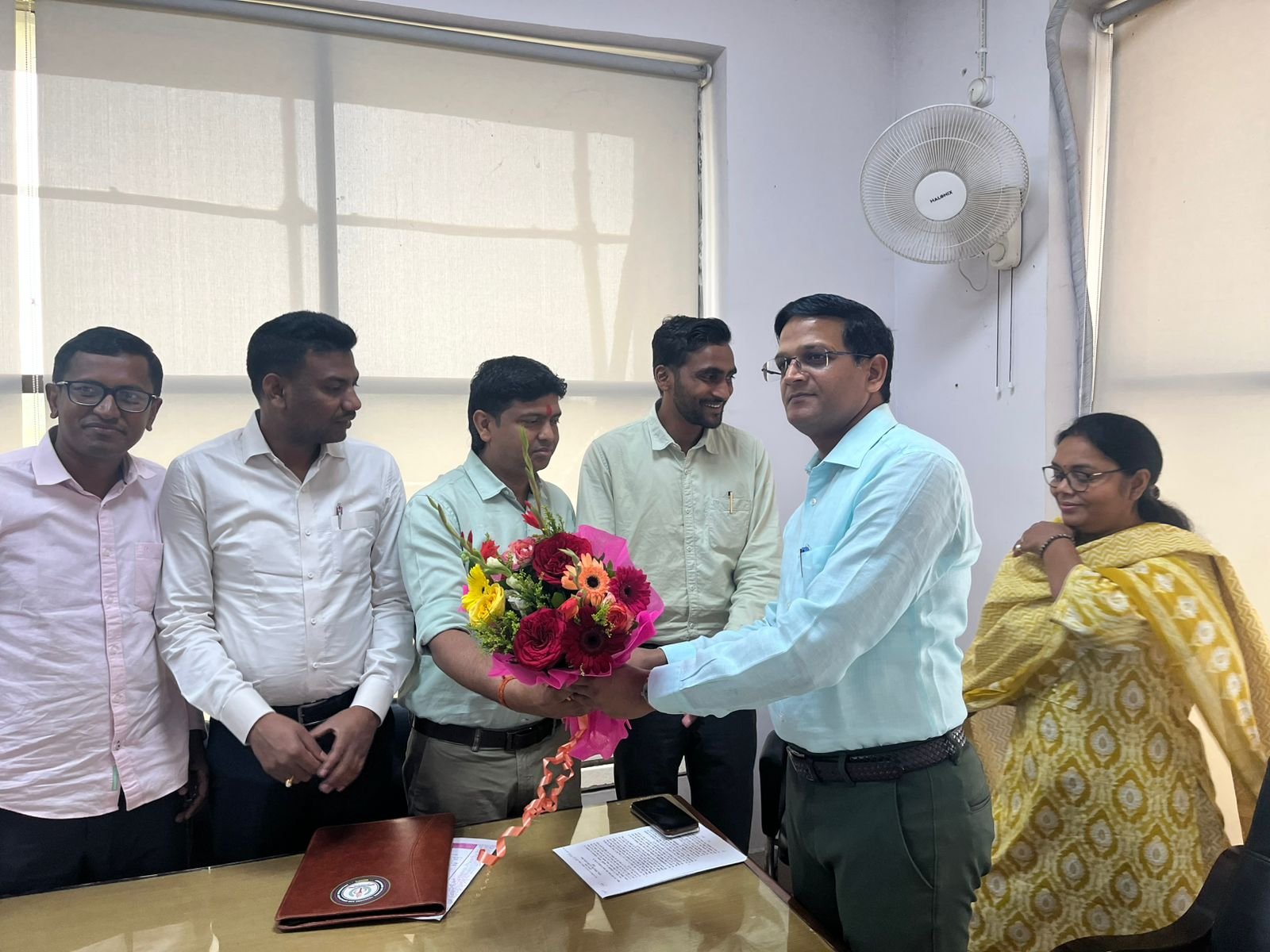 राज्यकर्मी स्वास्थ्य बीमा योजना पर JHAROTEF ने सौंपे 19 सुझाव, निदेशक ने दिए शीघ्र कार्रवाई के संकेत