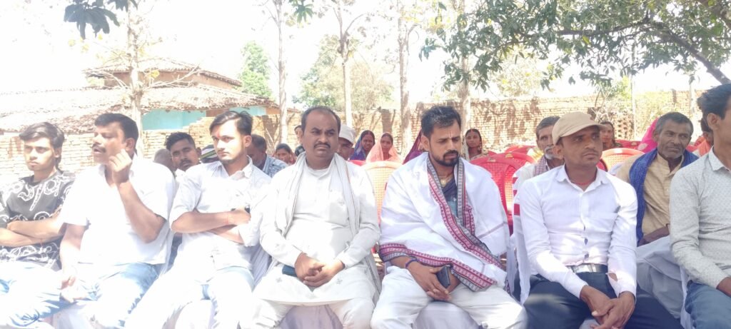 भाजपा के 47वें स्थापना दिवस पर सिमरिया में भव्य जनसभा आयोजित भाजपा के 47वें स्थापना दिवस पर सिमरिया में भव्य जनसभा आयोजित