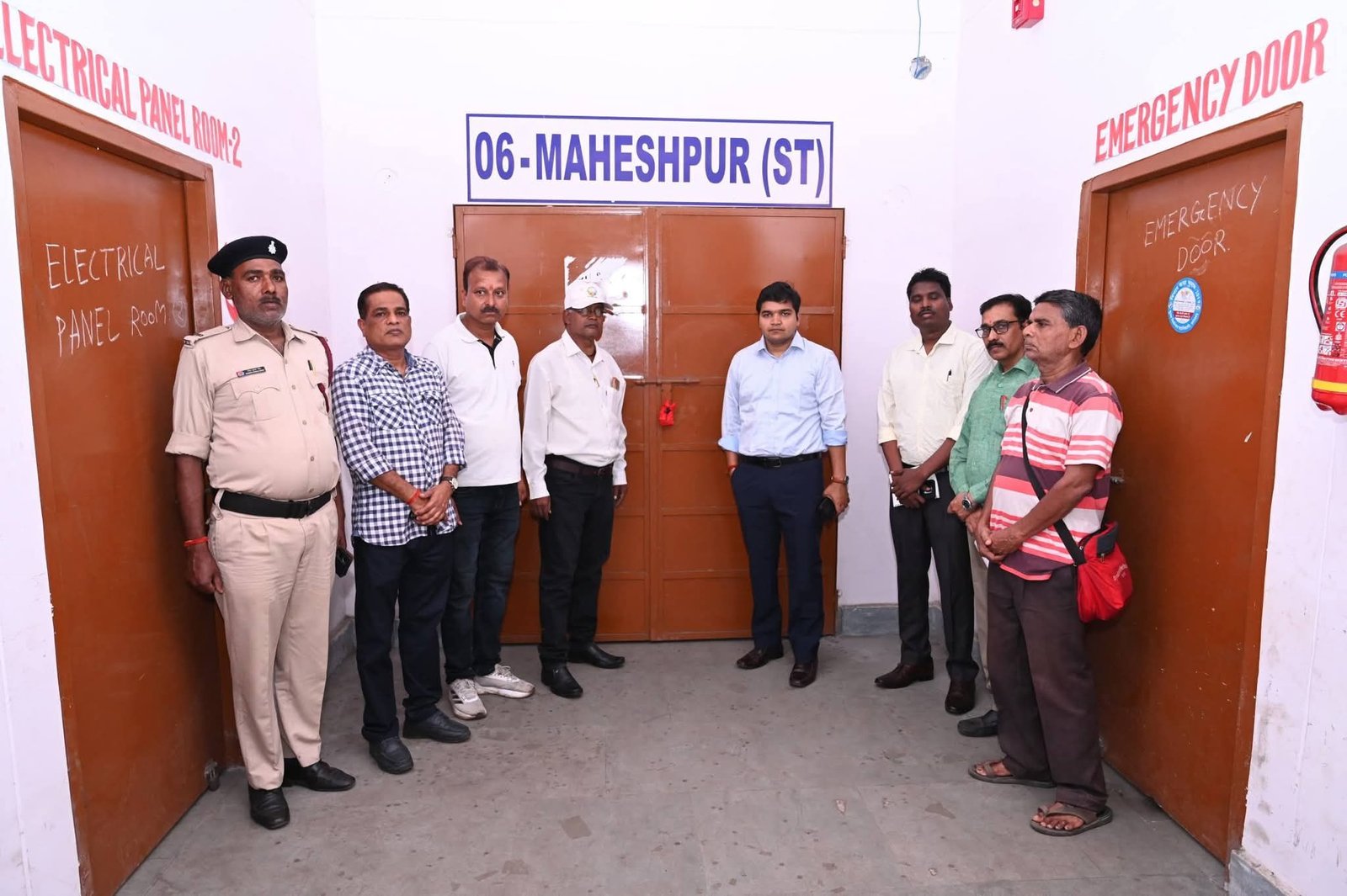 जिला निर्वाचन पदाधिकारी ने ईवीएम वेयरहाउस का किया निरीक्षण जिला निर्वाचन पदाधिकारी ने ईवीएम वेयरहाउस का किया निरीक्षण