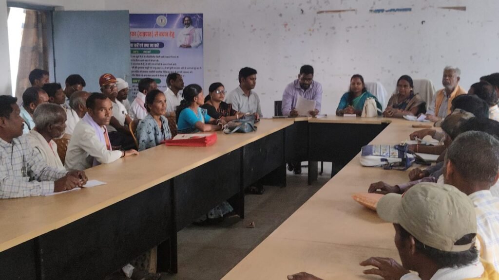 अनुसूचित क्षेत्र नियमावली 2025 को लेकर घाघरा प्रखंड में महत्वपूर्ण बैठक आयोजित अनुसूचित क्षेत्र नियमावली 2025 को लेकर घाघरा प्रखंड में महत्वपूर्ण बैठक आयोजित