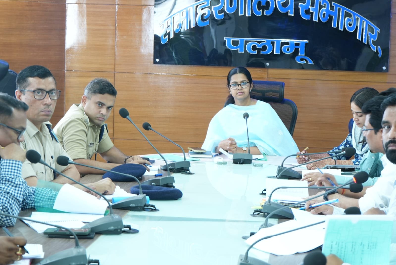 खनन टास्क फोर्स की बैठक: 137 ईंट भट्ठों से 2.19 करोड़ रुपये जुर्माना वसूला गया खनन टास्क फोर्स की बैठक: 137 ईंट भट्ठों से 2.19 करोड़ रुपये जुर्माना वसूला गया