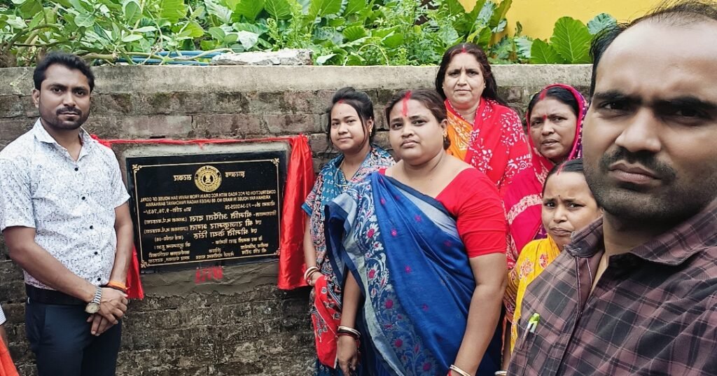 बरहरवा के वार्ड 8 में सड़क, नाली व डीप बोरिंग परियोजनाओं का शिलान्यास