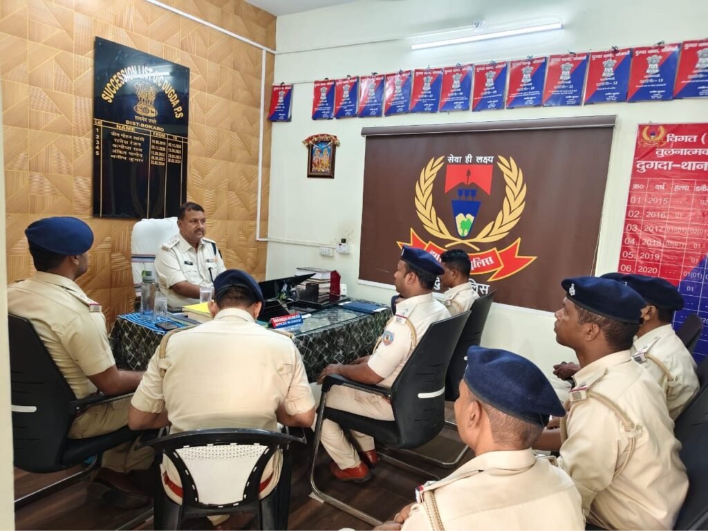 एसडीपीओ बेरमो ने थाना कर्मियों को जनहित में कार्य करने के दिए निर्देश