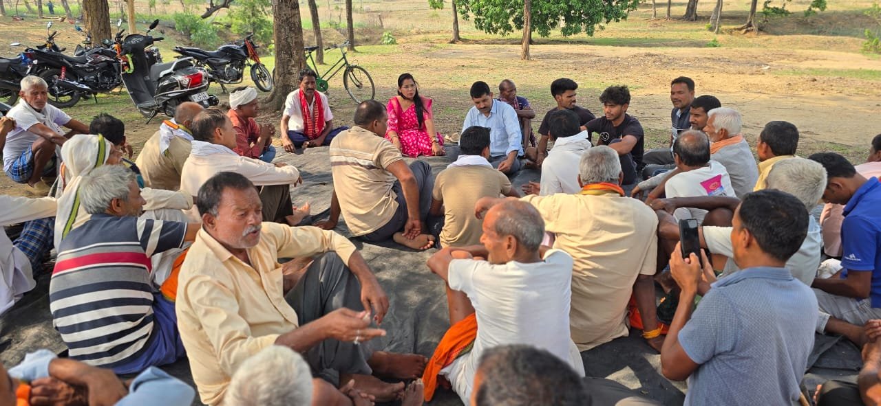भैंसादोन ग्राम सभा का ऐलान: बिना सूचना कंपनी गतिविधियों का होगा विरोध, 21 मई की बैठक में बड़ी भागीदारी का निर्णय भैंसादोन ग्राम सभा का ऐलान: बिना सूचना कंपनी गतिविधियों का होगा विरोध, 21 मई की बैठक में बड़ी भागीदारी का निर्णय