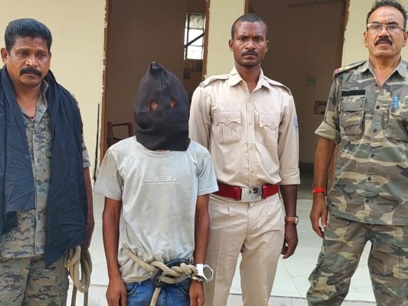 मनिका थाना पुलिस की कार्रवाई, प्राथमिक अभियुक्त गिरफ्तार