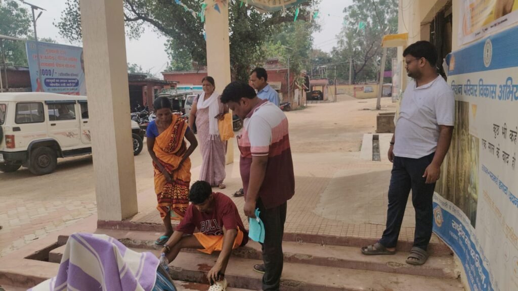 Gumla news:घरेलू विवाद में युवक ने खाया कीटनाशक, गंभीर हालत में अस्पताल में भर्ती Gumla news:घरेलू विवाद में युवक ने खाया कीटनाशक, गंभीर हालत में अस्पताल में भर्ती