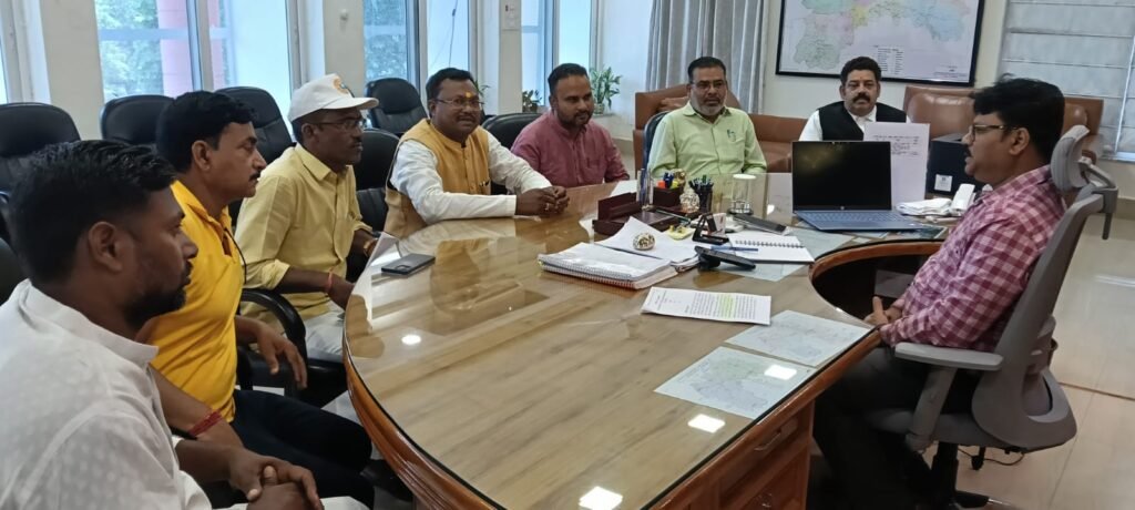 लातेहार में राजस्व अभिलेखों की त्रुटियों पर भाजपा का हल्ला बोल, जिला अध्यक्ष वंशी यादव के नेतृत्व में उपायुक्त को सौंपा ज्ञापन लातेहार में राजस्व अभिलेखों की त्रुटियों पर भाजपा का हल्ला बोल, जिला अध्यक्ष वंशी यादव के नेतृत्व में उपायुक्त को सौंपा ज्ञापन