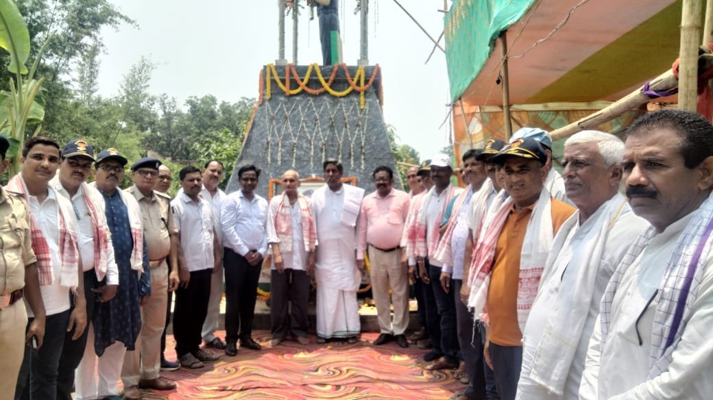 गलवान घाटी में शहीद हुए कुंदन ओझा की छठी पुण्यतिथि पर श्रद्धांजलि सभा का हुआ आयोजन गलवान घाटी में शहीद हुए कुंदन ओझा की छठी पुण्यतिथि पर श्रद्धांजलि सभा का हुआ आयोजन