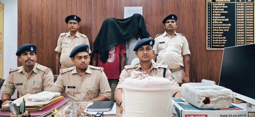 Pakud news:बंद घर से ब्राउन शुगर व गांजा बरामद, दो आरोपी गिरफ्तार
