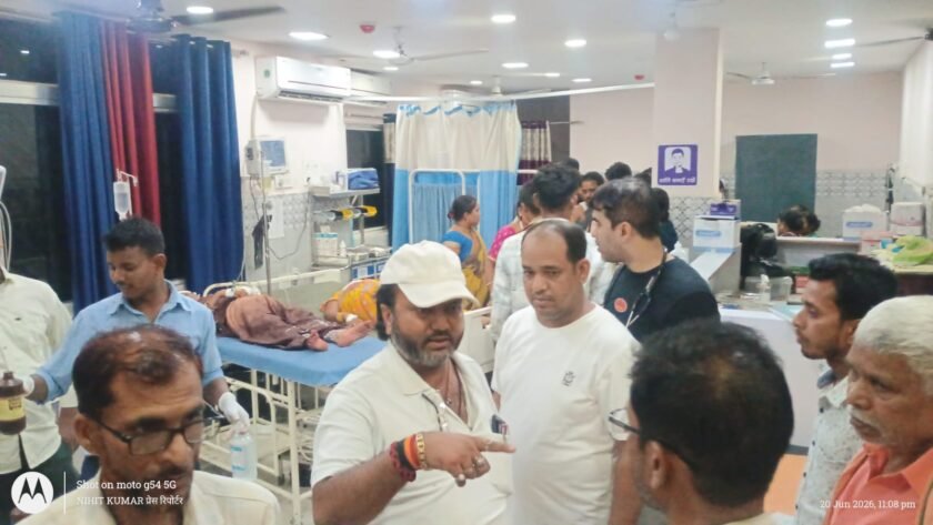 कोटाम मोड़ के पास पिकअप दुर्घटनाग्रस्त,टांगीनाथ से लौट रहे 6 श्रद्धालु घायल कोटाम मोड़ के पास पिकअप दुर्घटनाग्रस्त,टांगीनाथ से लौट रहे 6 श्रद्धालु घायल
