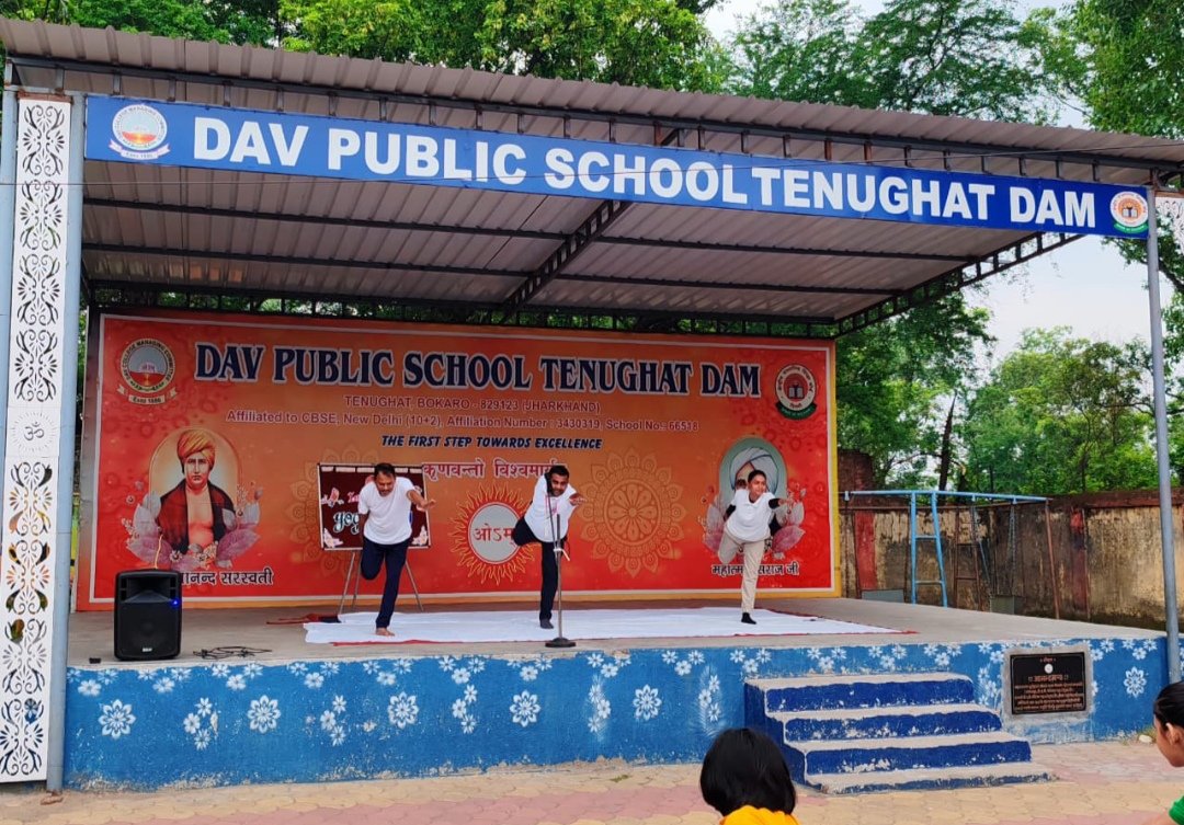 डीएवी पब्लिक स्कूल तेनुघाट में उत्साहपूर्वक मनाया गया अंतर्राष्ट्रीय योग दिवस डीएवी पब्लिक स्कूल तेनुघाट में उत्साहपूर्वक मनाया गया अंतर्राष्ट्रीय योग दिवस