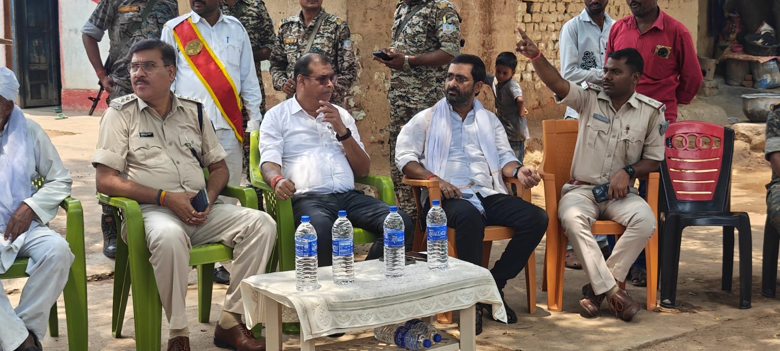 मुहर्रम को लेकर तेनुघाट में शांति बैठक,प्रशासन ने दिए सख्त निर्देश मुहर्रम को लेकर तेनुघाट में शांति बैठक,प्रशासन ने दिए सख्त निर्देश
