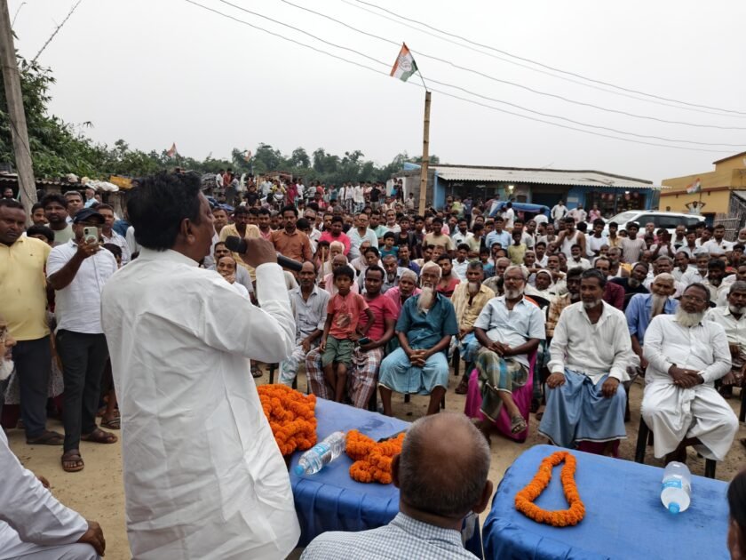 अगलोई में जनसंवाद कार्यक्रम संपन्न, पूर्व मंत्री आलमगीर आलम ने कार्यकर्ताओं से किया संवाद अगलोई में जनसंवाद कार्यक्रम संपन्न, पूर्व मंत्री आलमगीर आलम ने कार्यकर्ताओं से किया संवाद