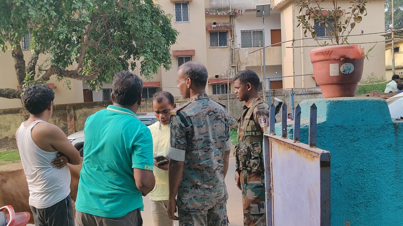 नशे ने छीनी पिता की जिंदगी: बेटे ने टांगी से कर दी हत्या,गांव में पसरा मातम नशे ने छीनी पिता की जिंदगी: बेटे ने टांगी से कर दी हत्या,गांव में पसरा मातम
