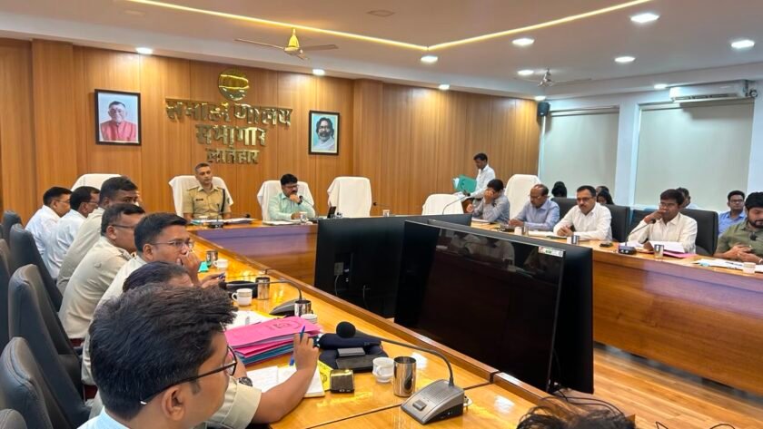 लातेहार में अवैध खनन पर सख्ती, 26 वाहन जब्त, 13.11 लाख जुर्माना वसूला लातेहार में अवैध खनन पर सख्ती, 26 वाहन जब्त, 13.11 लाख जुर्माना वसूला
